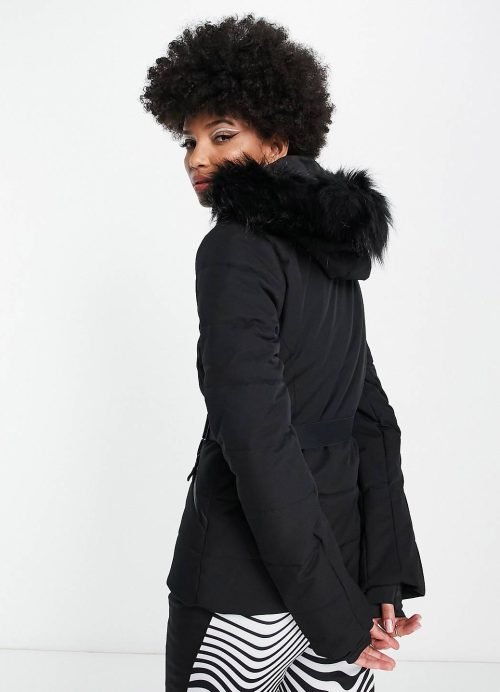 Black jacket ski cuddly