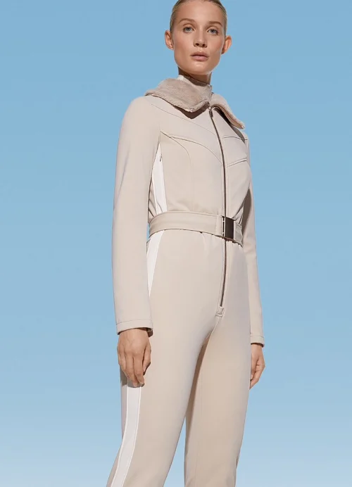 Suit nude white ski